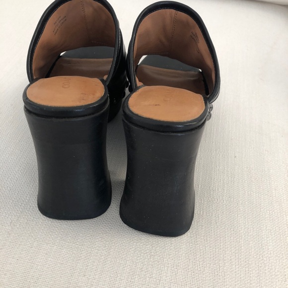 Coach studded clogs! Size 7. One of a kind! Sample! - Picture 4 of 9